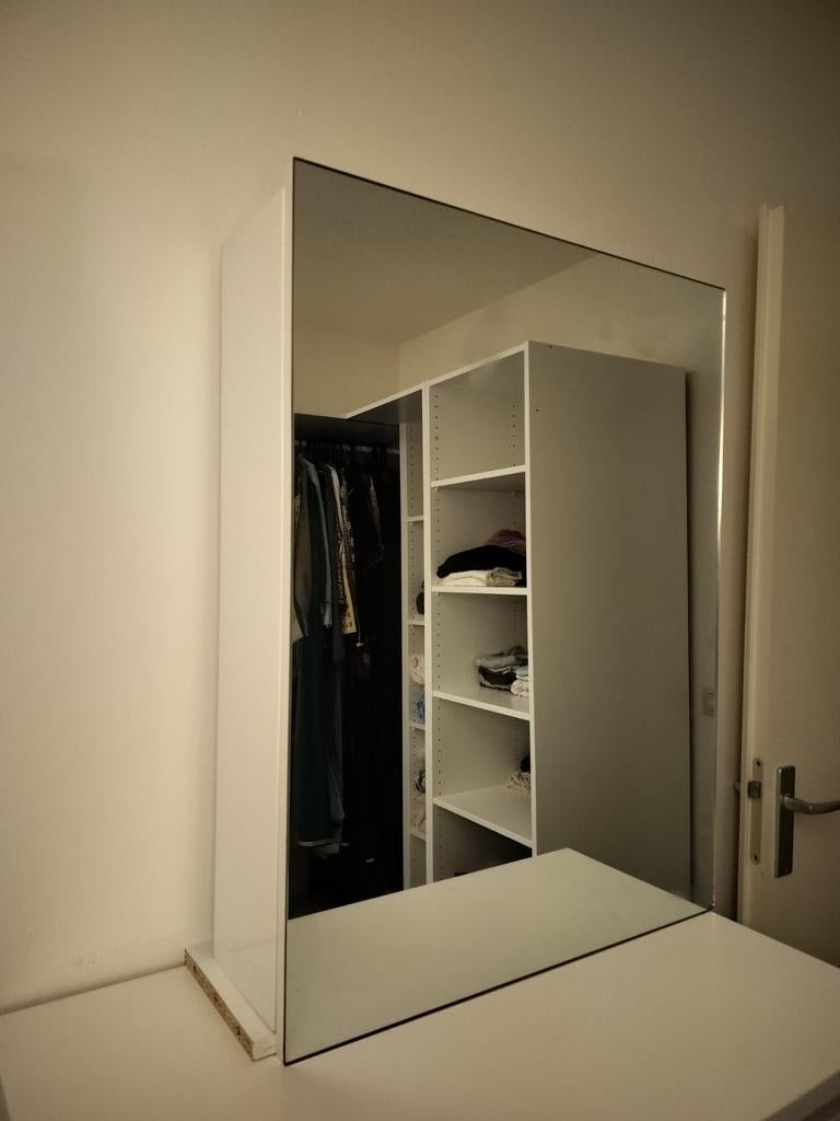 Badkamer /medicijn witte hoogglans kast, Ophalen