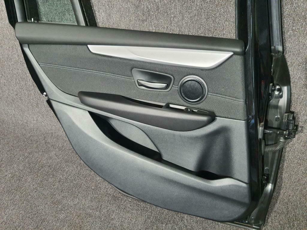 Deurbekleding 2 Serie BMW F46 Gran Tourer, Enlèvement ou Envoi, Utilisé, BMW