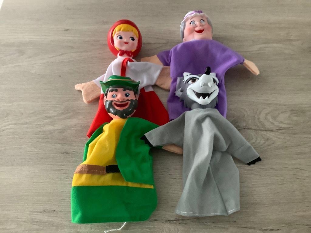 Roodkapje verschillende poppenkast poppen (28 cm), Ophalen of Verzenden, Zo goed als nieuw, Overige typen