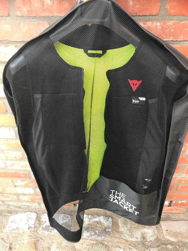 Veste airbag Dainese taille S sans câble, Dainese, Femmes, Manteau | tissu, Enlèvement