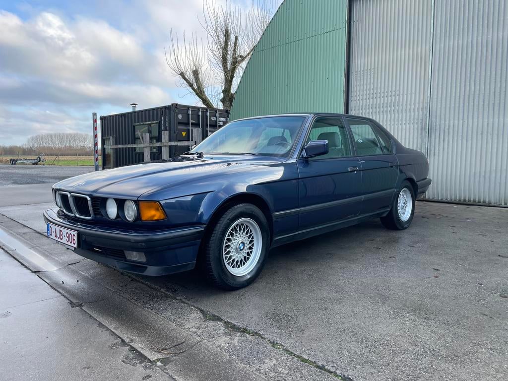 Superbe BMW 740i V8 GPL, Cuir, Achat, 4 portes, Toit ouvrant