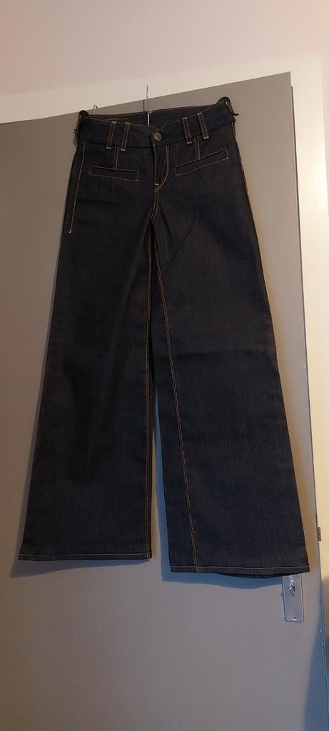 Nieuw Levis jeans maat 140? donkerblauw wijde pijp sierstiks, Broek, Jongen of Meisje, Nieuw, Ophalen of Verzenden