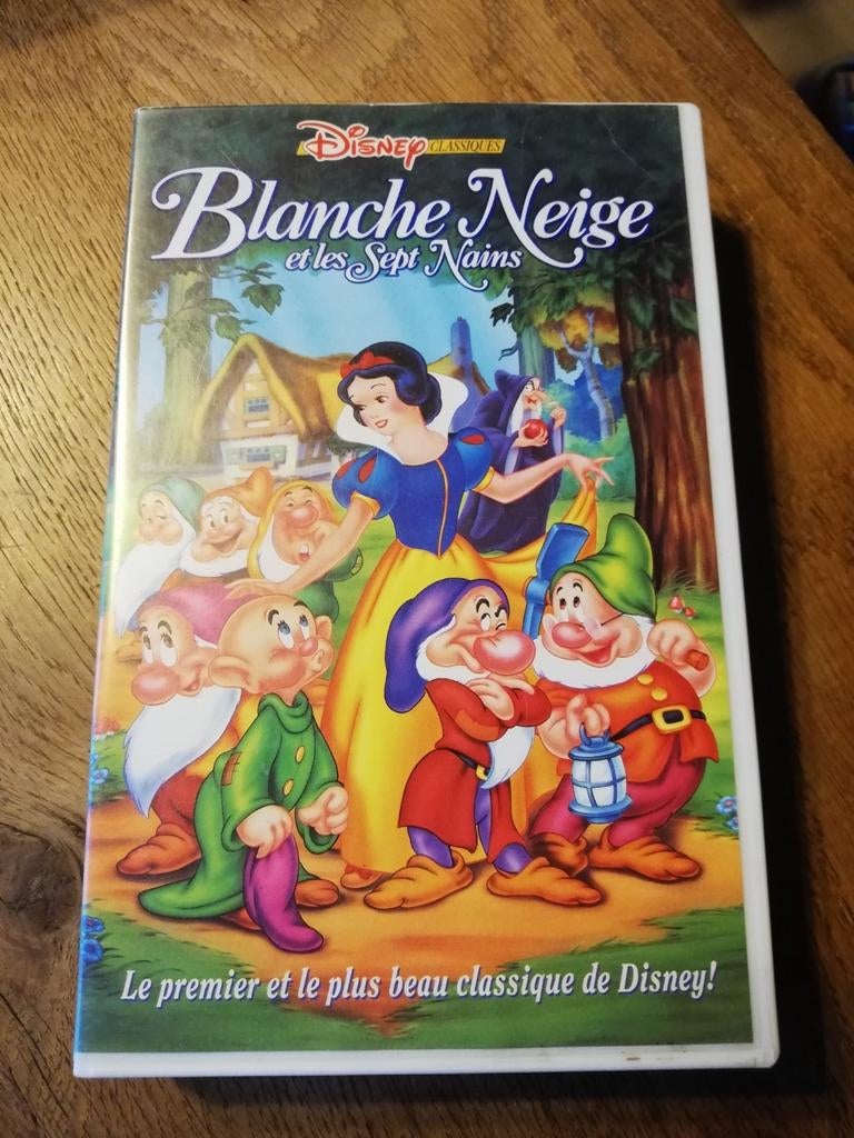 VHS" Blanche Neige et les sept nains", Enlèvement ou Envoi, Dessin animé, Tous les âges, Utilisé