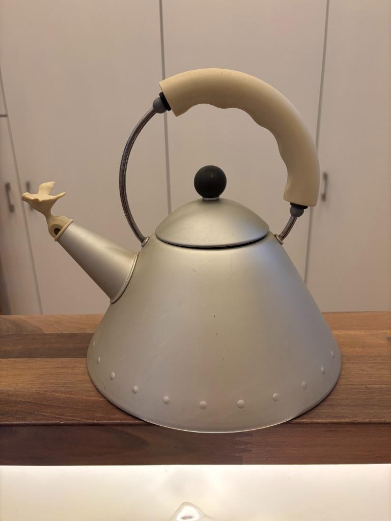 Alessi fluitketel van Michael Graves - Nieuwe prijs, Overige materialen, Overige typen, Ophalen of Verzenden, Zo goed als nieuw
