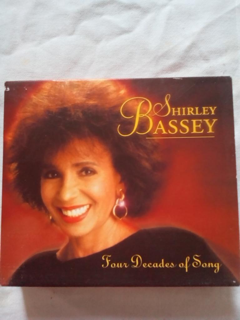 Shirley Bassey - Four decades of songs, Ophalen of Verzenden, Zo goed als nieuw, Jazz