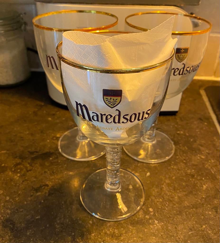 3 bierglazen Maredsous, Verzamelen, Ophalen, Nieuw, Bierglas