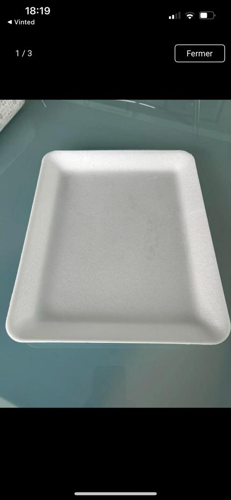 94 plateaux en polystyrène alimentaire buffet, Enlèvement, Neuf, Assiettes(s)