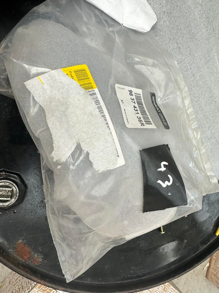 Coiffe rétroviseur Renault clio IV origine (43), Neuf, Renault