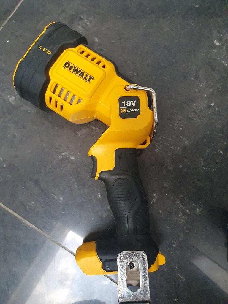 Lampe Dewalt DCL043 led 18v xr Li-ion, Enlèvement, Comme neuf, Autres types