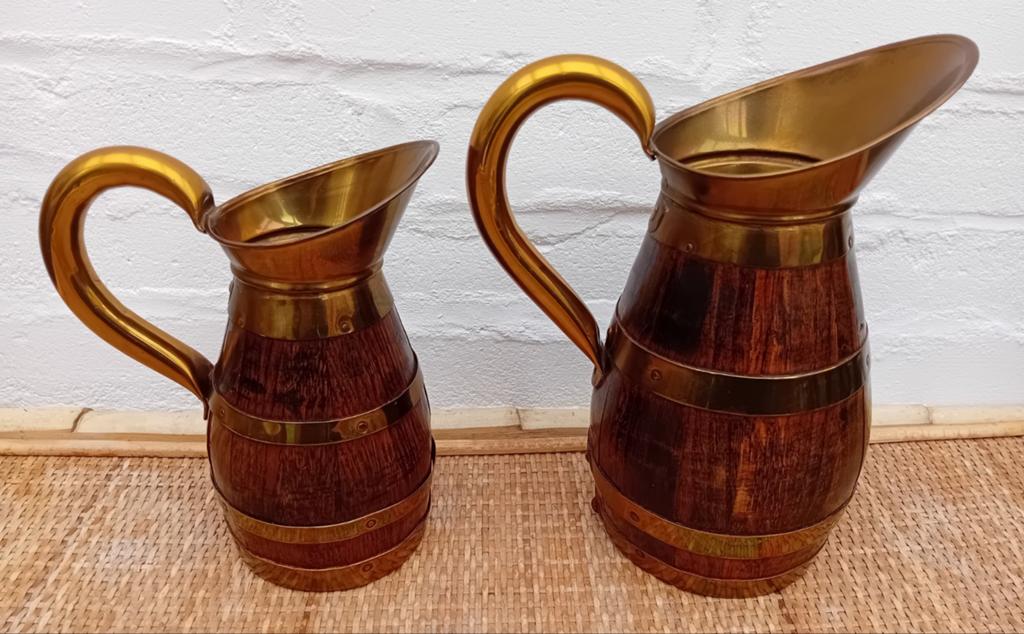 2 pichets/brocs vintage en forme de tonnelets, Enlèvement ou Envoi