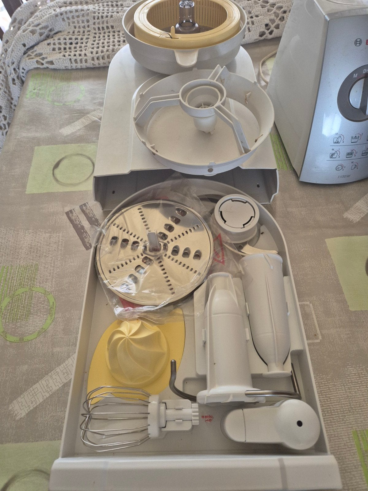 keuken robot BOSH met toebehoren, Enlèvement
