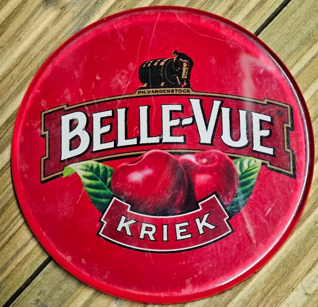 Taprider cerise Belle Vue
L'objet est une trouvaille, Collections, Marques de bière, Enlèvement ou Envoi