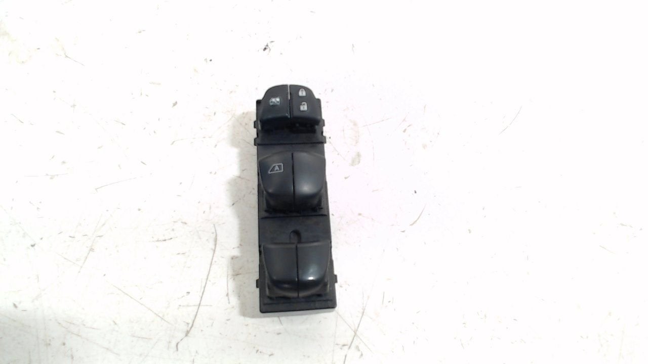 Raamschakelaar links voor Nissan/Datsun Pulsar, Onderdelen@venauto.nl, Van der Ven Autorecycling B.V., Ettenseweg 76, 4706 PB Roosendaal, The Netherlands