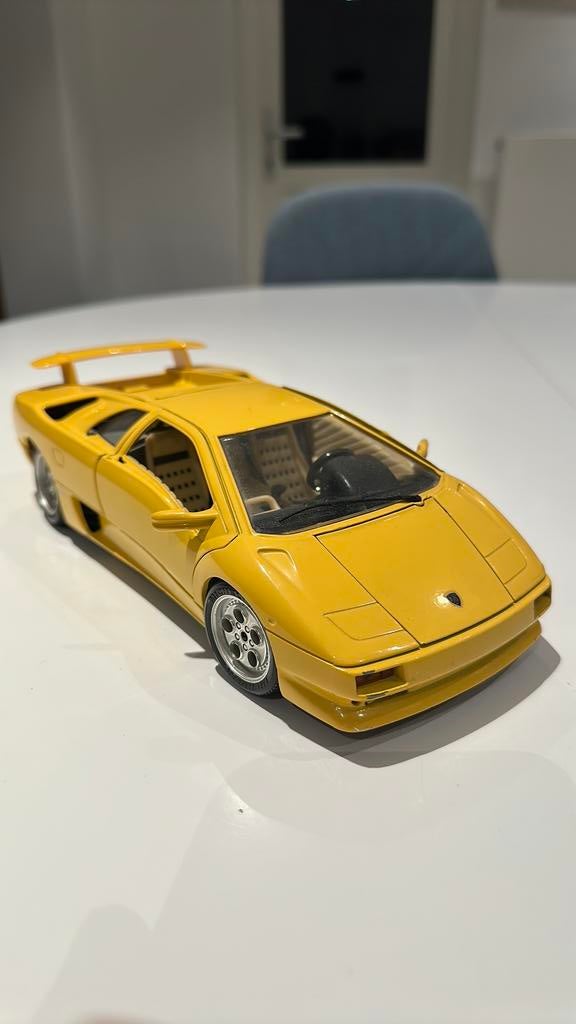 LAMBORGHINI DIABLO 1/18 Gemaakt in Italië, Hobby en Vrije tijd, Ophalen of Verzenden, Zo goed als nieuw, Auto, Burago