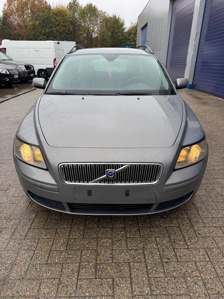 Volvo V50 *AIRCO-BELGIAN CAR* (bj 2005), Autos, Volvo, 100 kW, Argent ou Gris, Achat, Entreprise
