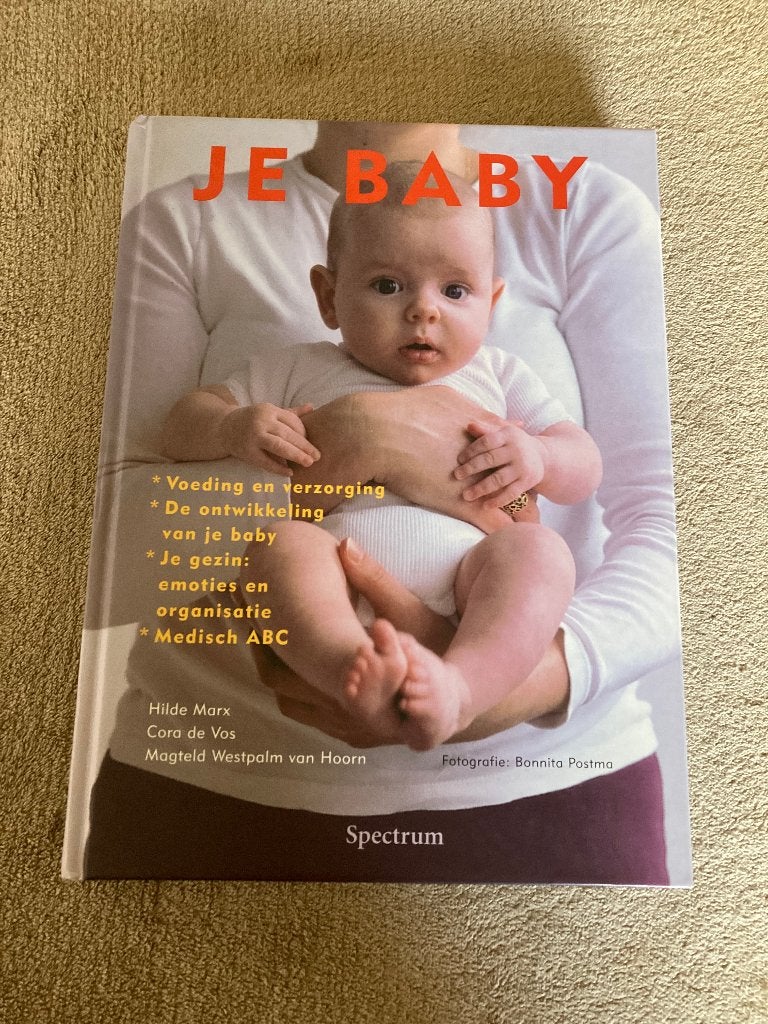 Boek 'Je baby', 295 blz, Voeding en verzorging, de ontwikke, Ophalen of Verzenden, Zo goed als nieuw, Hilde Marx