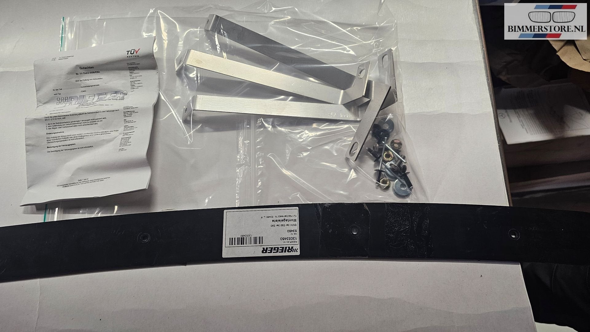 M - Diffuseur de pare-chocs arrière BMW Série 5 F10 F11 + LC, Neuf, Arrière, -, Origine de la pièce connue