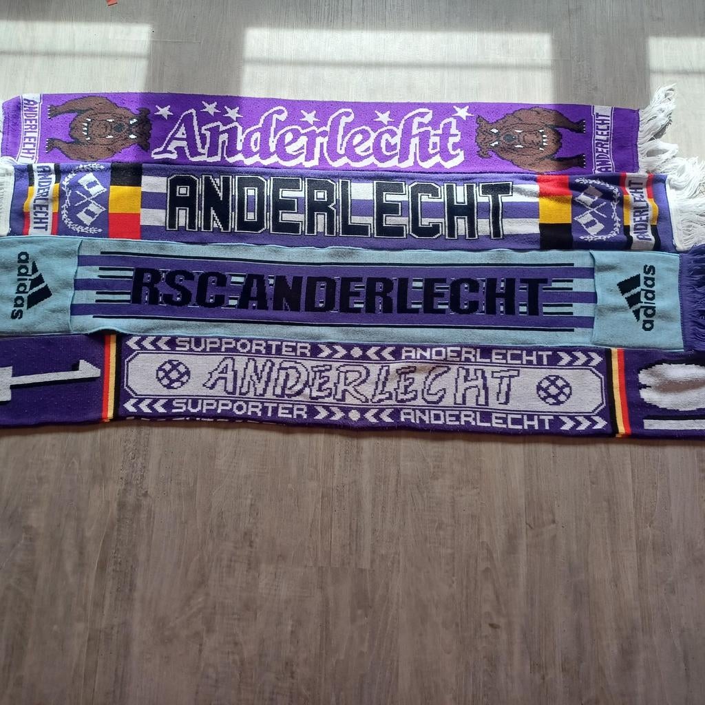Echarpes Anderlecht, Enlèvement