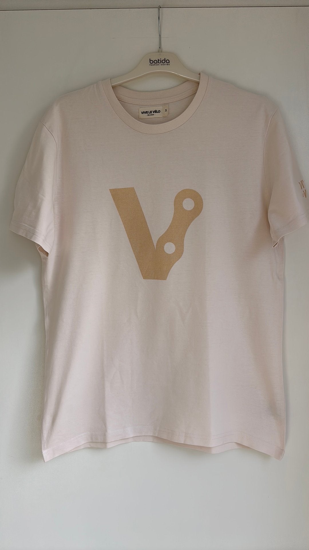 T-shirt medium, Kleding | Dames, T-shirts, Ophalen of Verzenden, Zo goed als nieuw