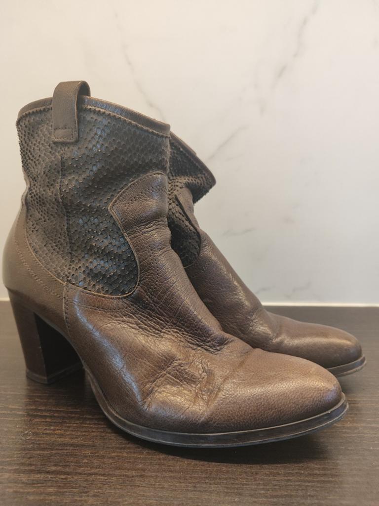 Botjes te koop, Vêtements | Femmes, Chaussures, Vera Gomma, Comme neuf, Brun, Enlèvement