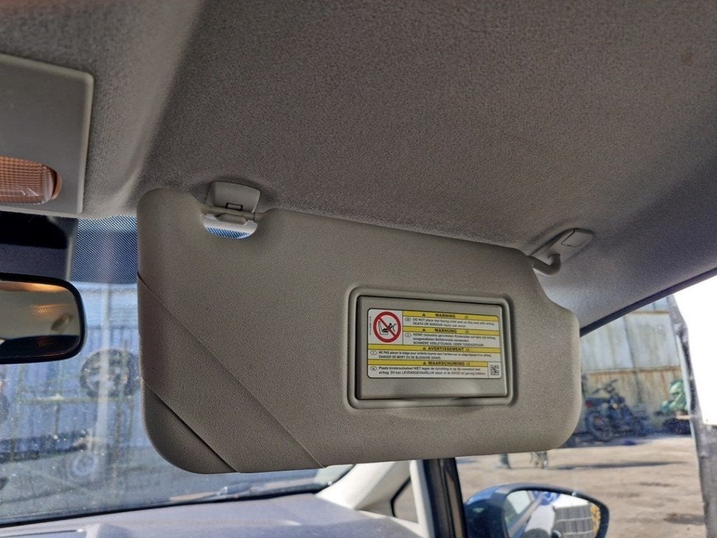 PARE-SOLEIL Ford Fiesta 6 (JA8) (01-2008/01-2018), Henry-Ford-Straße  1
50735  Köln, DE, Ford-Werke GmbH, Kunden@ford.com, Ford