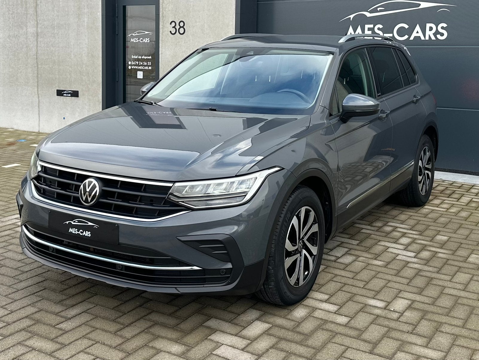 Volkswagen Tiguan Active 2.0TDI - 150PK DSG / Cockpit 2022, Auto's, Automaat, Dealer onderhouden, Stof, Bedrijf