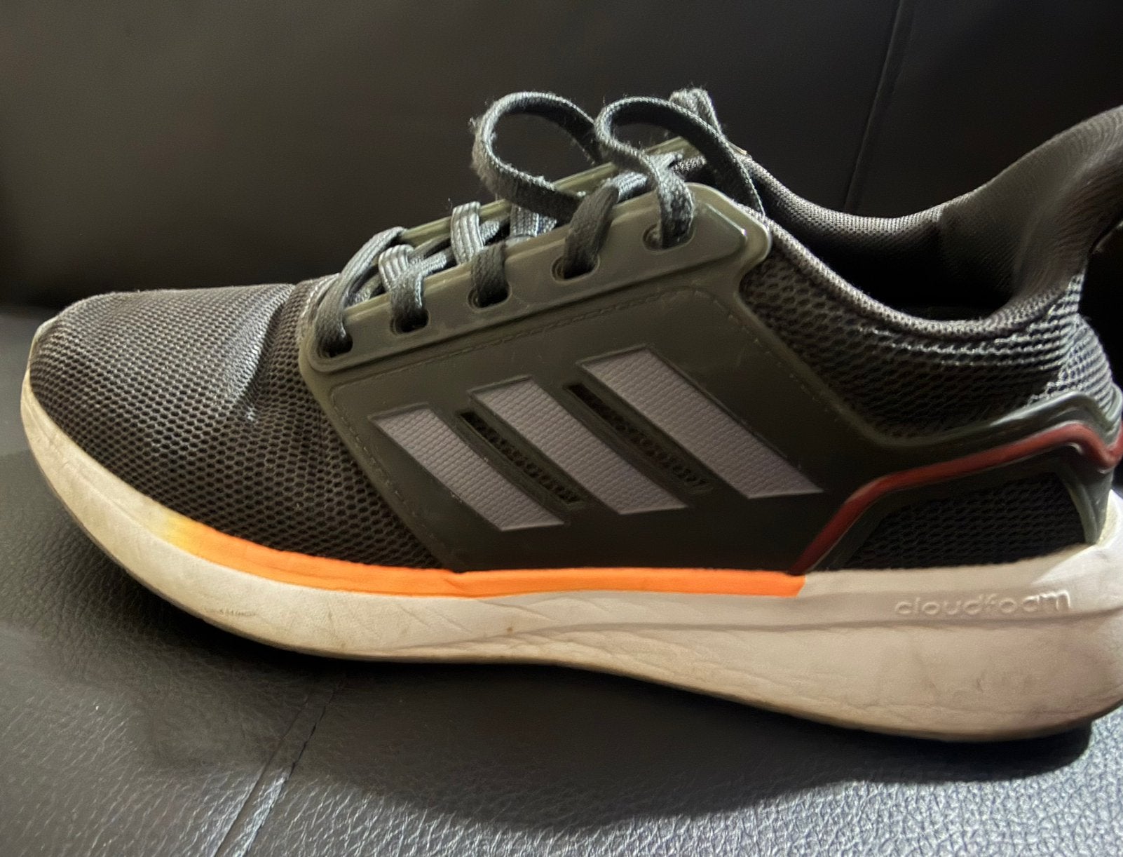 Adidas Cloudfoam Vert olive Taille 411/3, Enlèvement ou Envoi