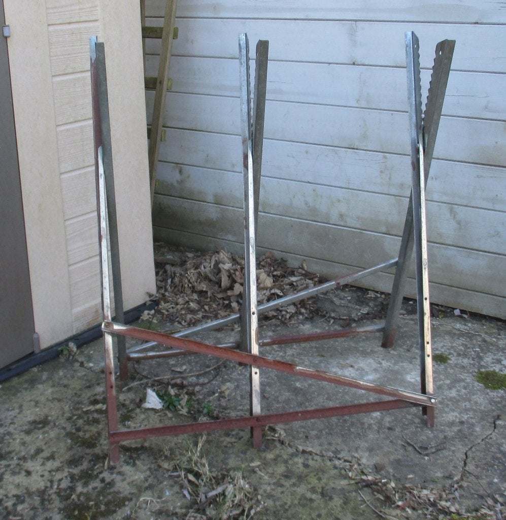 Chevalet pliant pour bois, Enlèvement, Bûches