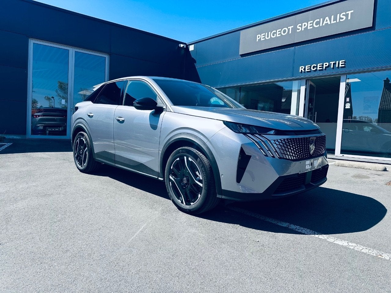 Peugeot E-3008 ALLURE 213 AUTO (bj 2026, automaat), Auto's, Automaat, Gebruikt, 213 pk, 157 kW