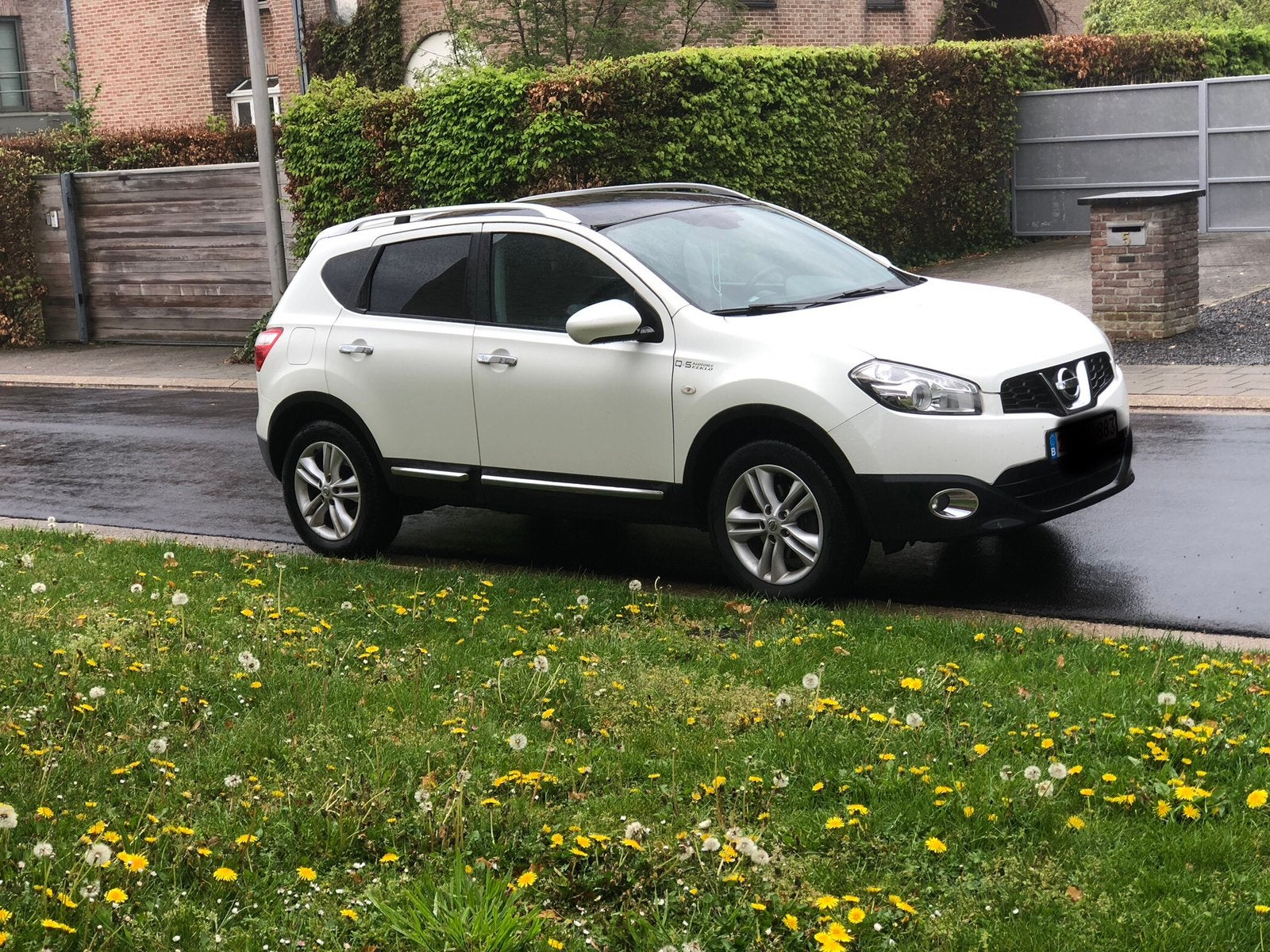 Nissan Qashqai 1.6 essence 1.6 2wd, Euro 5, Alcantara, 5 portes, 5 places