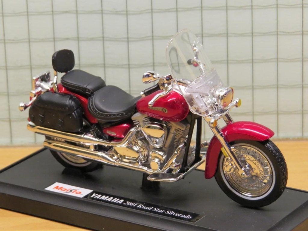 Yamaha Road Star Silverado 1:18 red, Hobby en Vrije tijd, Ophalen of Verzenden, Nieuw, Motor, Maisto