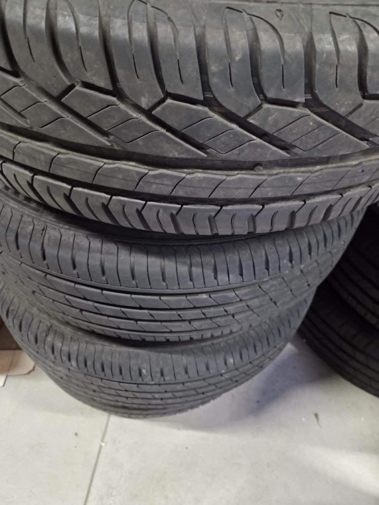 4 pneus été 185/65 R15 neufs + enjoliveurs, Neuf, Pneus été, Pneu(s), Enlèvement
