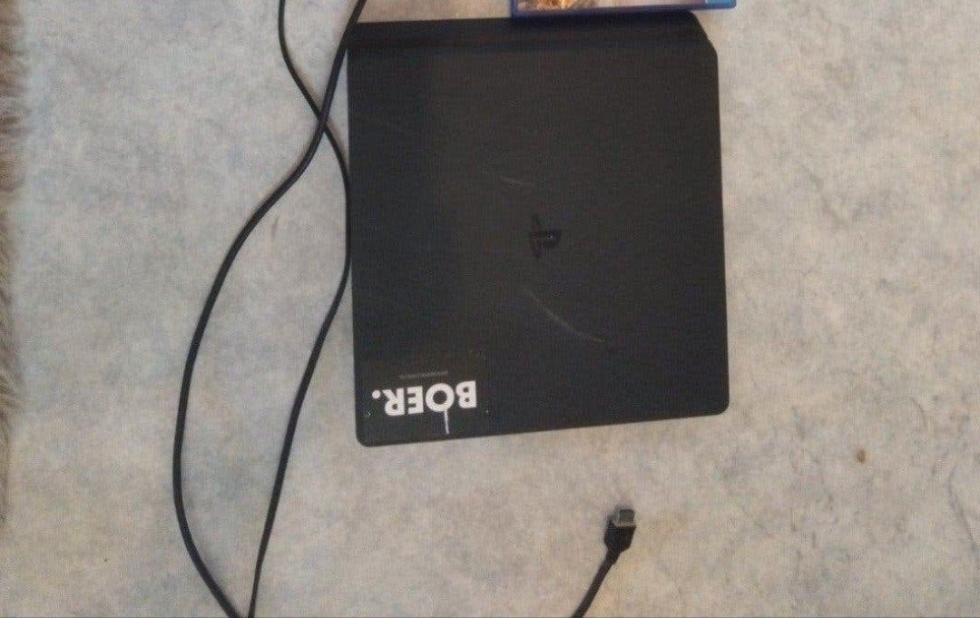 PS4 Slim 825GB, Games en Spelcomputers, Ophalen, Zo goed als nieuw