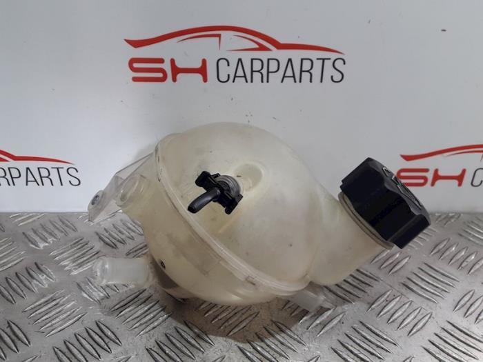 Réservoir d'expansion d'un Peugeot 307, -, 3 mois de garantie, Utilisé, -