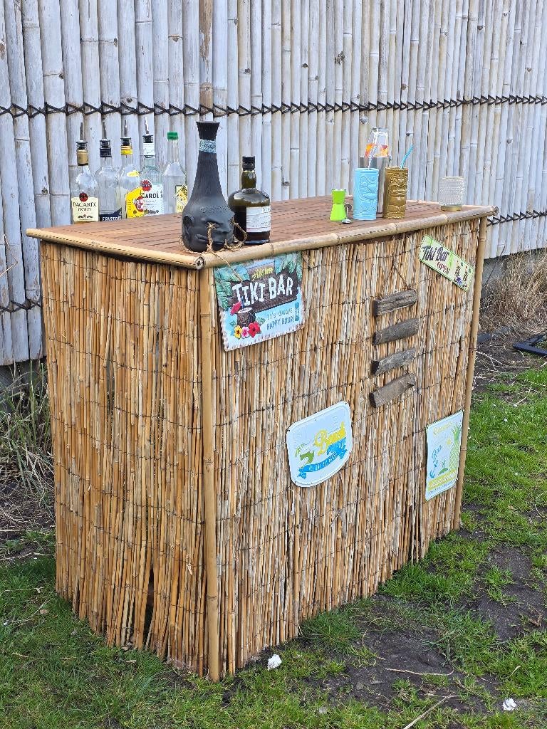 Tiki bar, Enlèvement, Utilisé