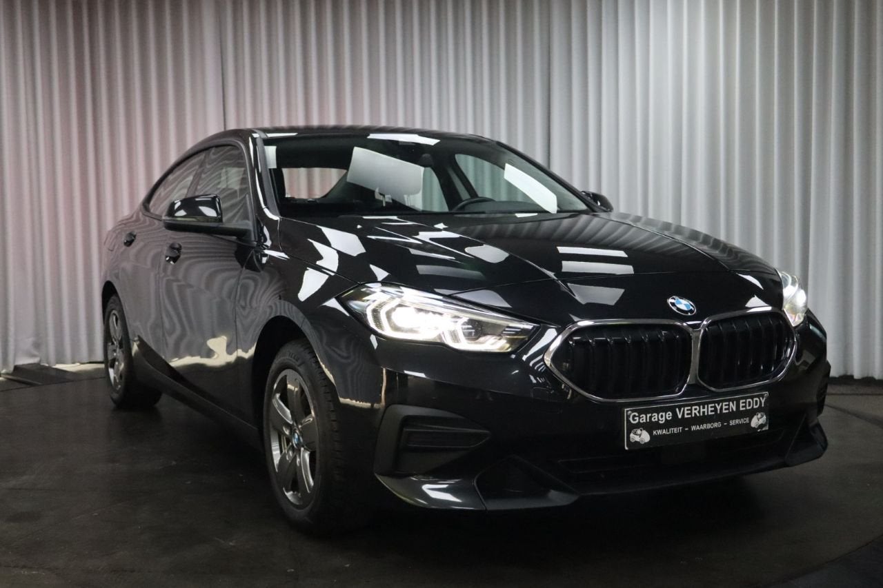 BMW 2 Serie 218 Gran Tourer 218iA Gran Coupé (bj 2023), Auto's, Stof, 136 pk, Zwart, Bedrijf