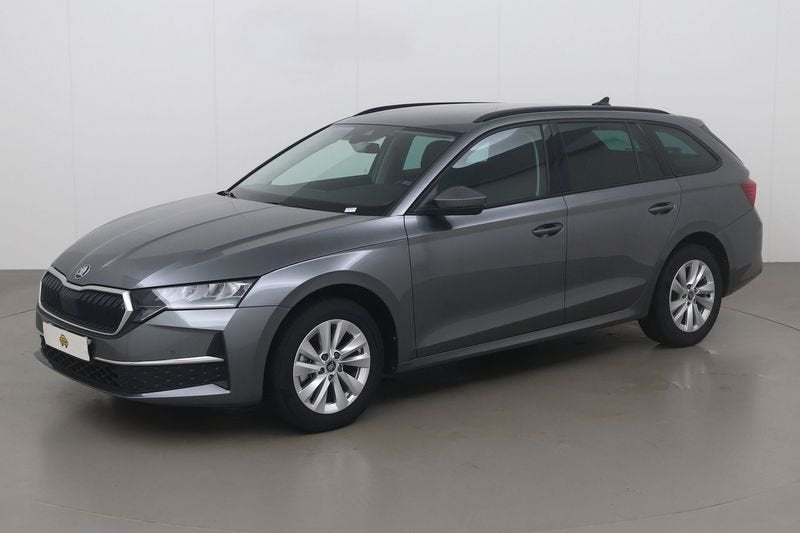 Skoda Octavia Sw 1.5 tsi etec selection 150 AT, Auto's, Skoda, Automaat, Parkeersensor, 4 cilinders, Overige bekleding