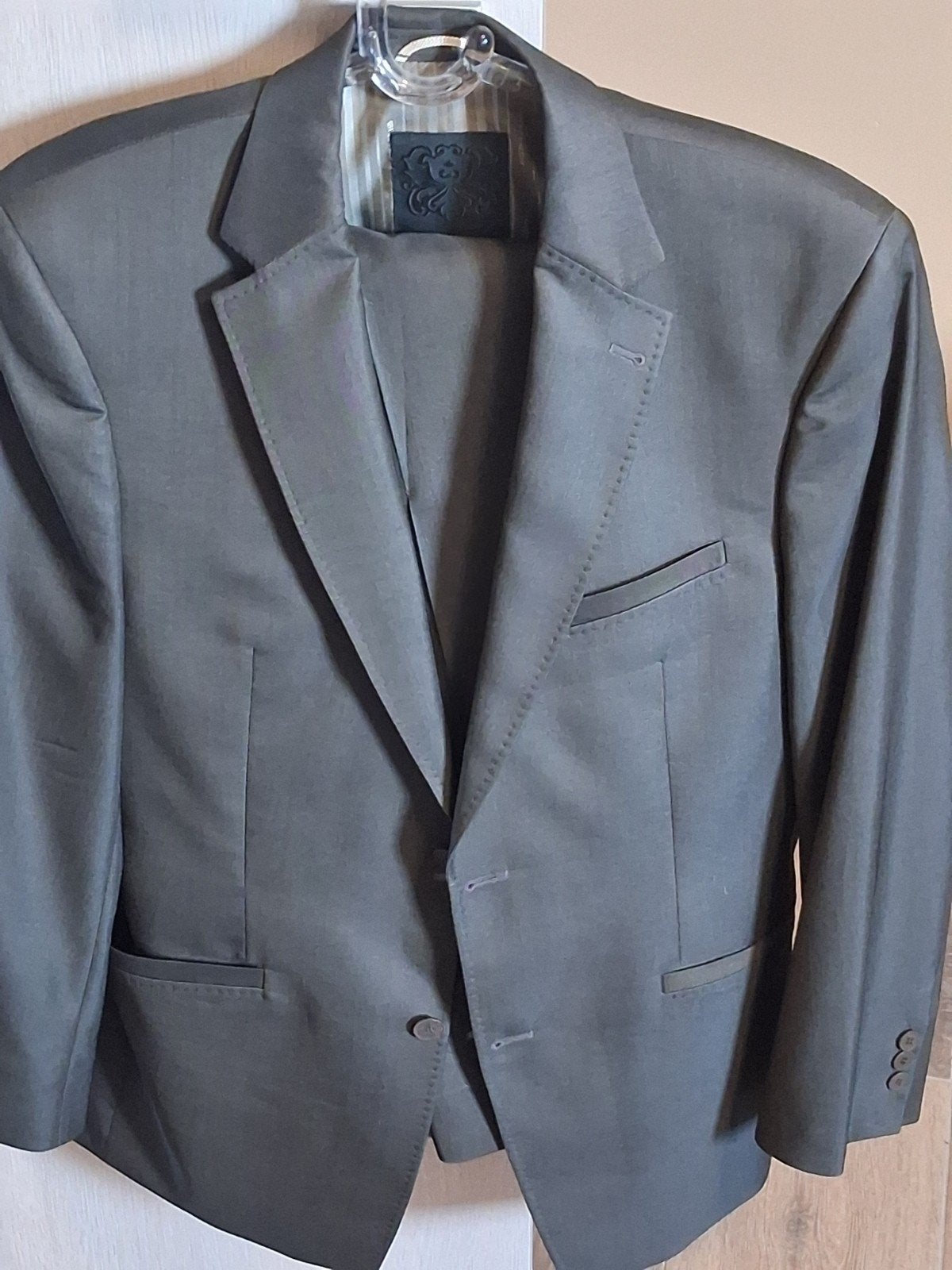 lot 2 costumes, Vêtements | Hommes, Enlèvement
