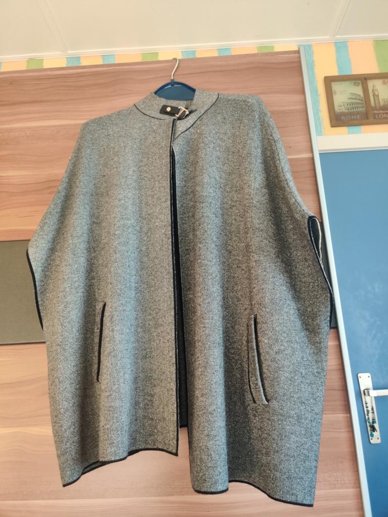 Nieuwe cape/jas., Kleding | Dames, Bodywarmers, Ophalen