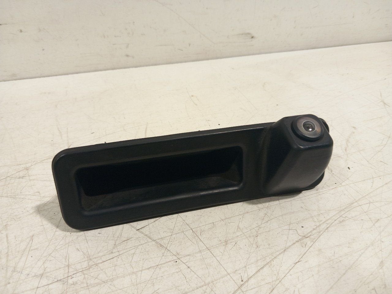 Camera achter BMW 5 serie, Onderdelen@venauto.nl, Van der Ven Autorecycling B.V., Ettenseweg 76, 4706 PB Roosendaal, The Netherlands