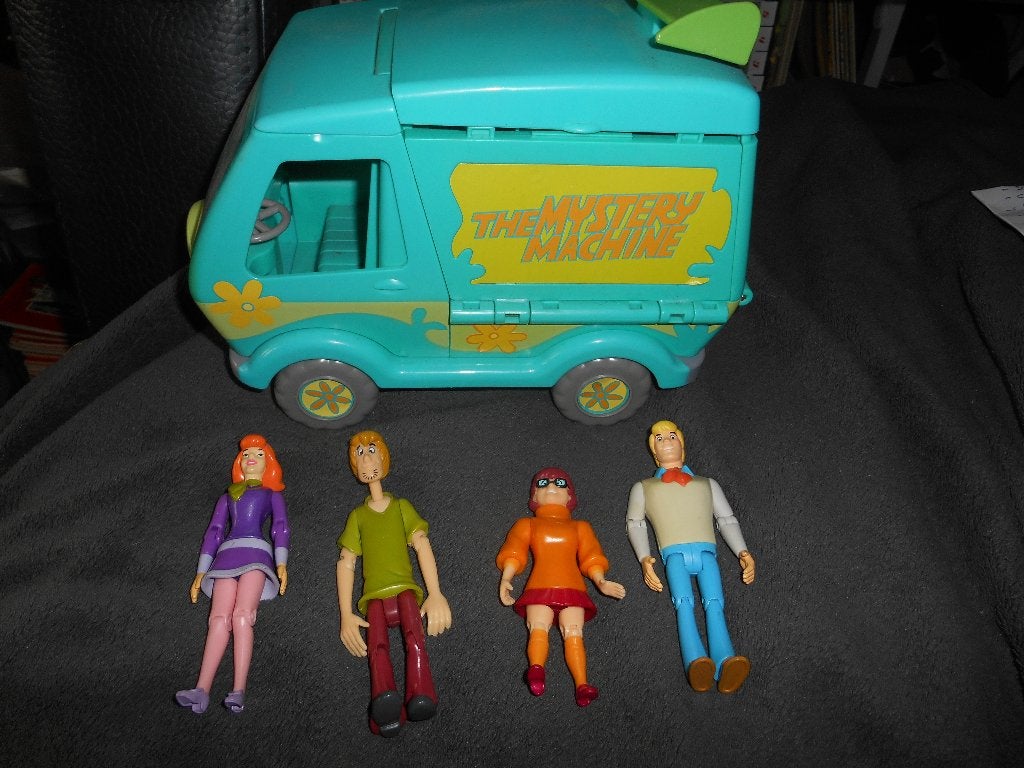 Scoubidou Mystery Machine +-25cm + 4 personnages articulés, Ophalen of Verzenden