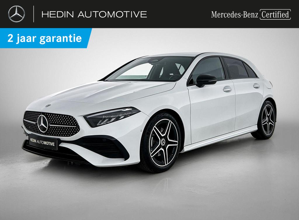 Mercedes-Benz A-klasse 180 Hatchback AMG Line | Verwarmde Ze, Auto's, Mercedes-Benz, Stof, Gebruikt, 4 cilinders, 136 pk