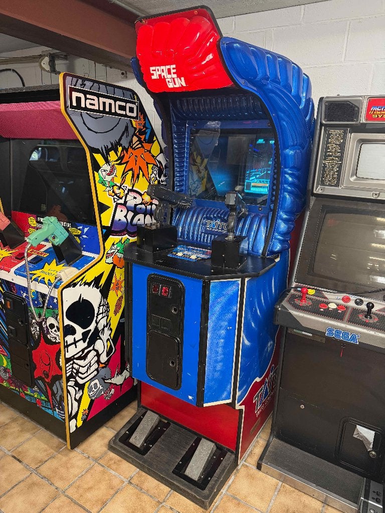 BORNE D’ARCADE SPACE GUN – TAITO (1990) – RARE, Collections, Machines | Autre, Enlèvement, Utilisé