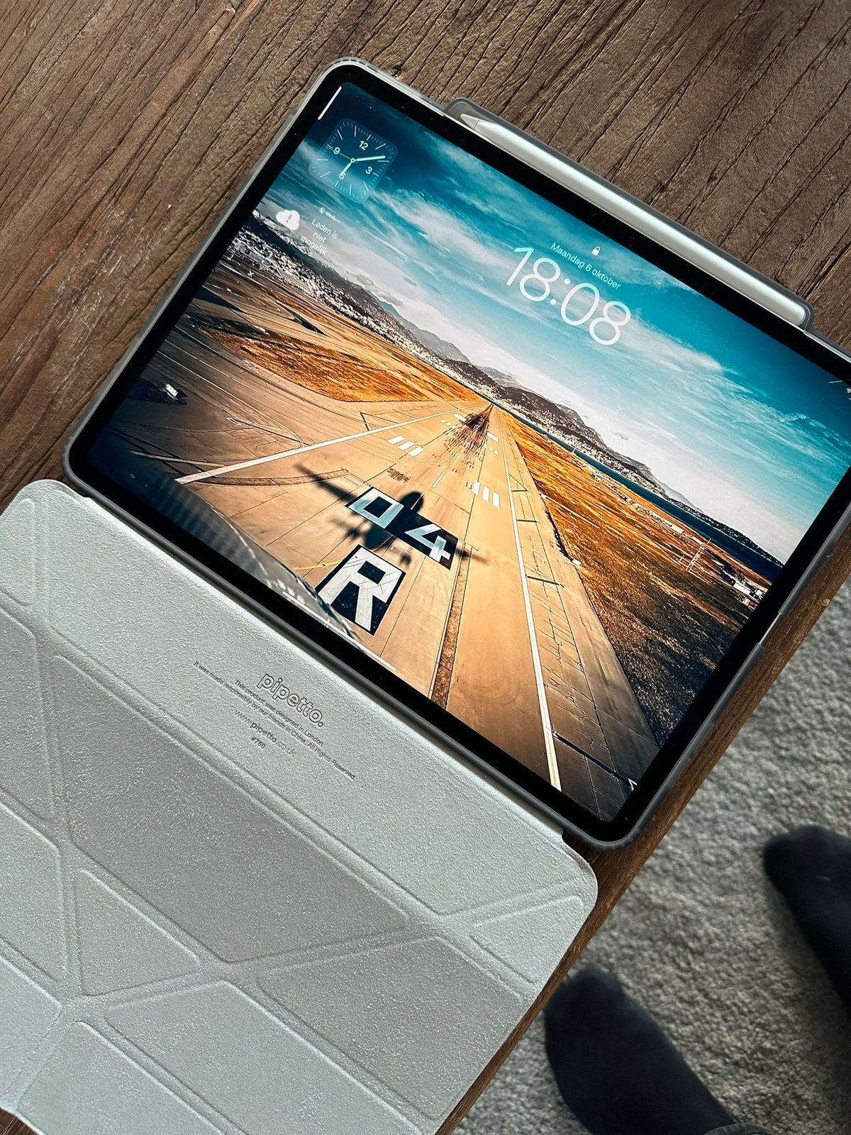 Apple Ipad Air 13 inch 128GB WiFi Starlight, Ophalen of Verzenden, Zo goed als nieuw, Apple iPad