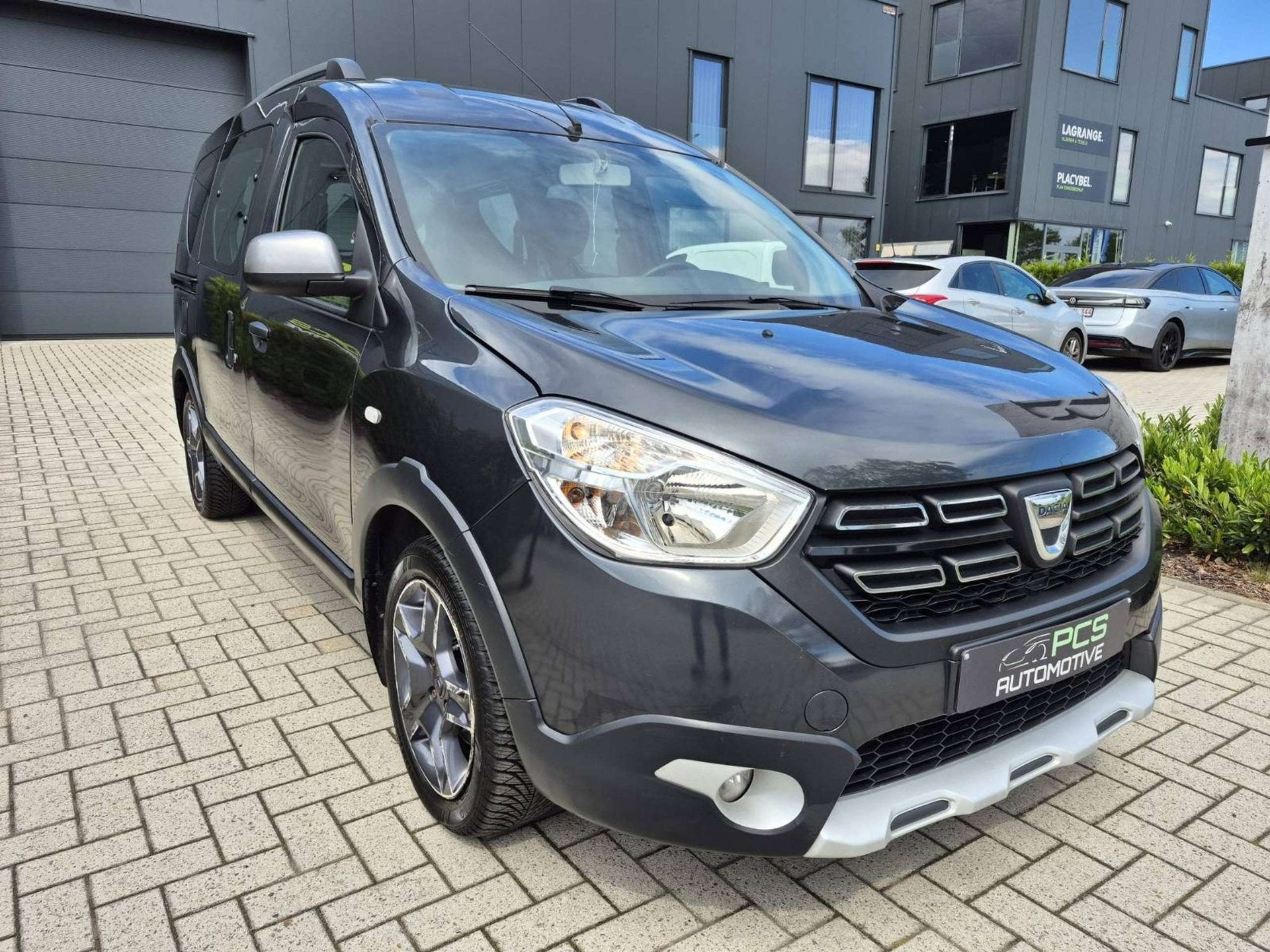 Dacia Dokker Stepway 1.2 TCe / 136.000KM / 2017, Autos, 6 portes, Euro 6, Entreprise, Autre carrosserie