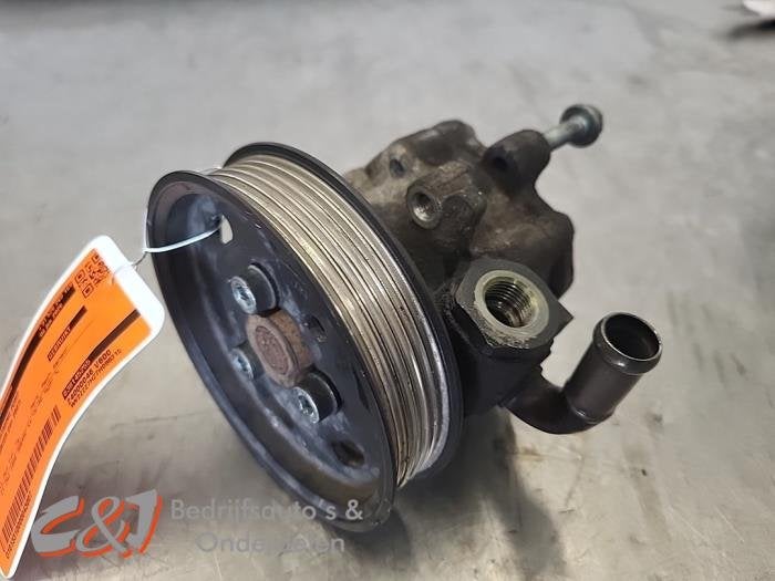 Stuurbekrachtiging Pomp van een Volkswagen Transporter, Gebruikt, -, Volkswagen, -