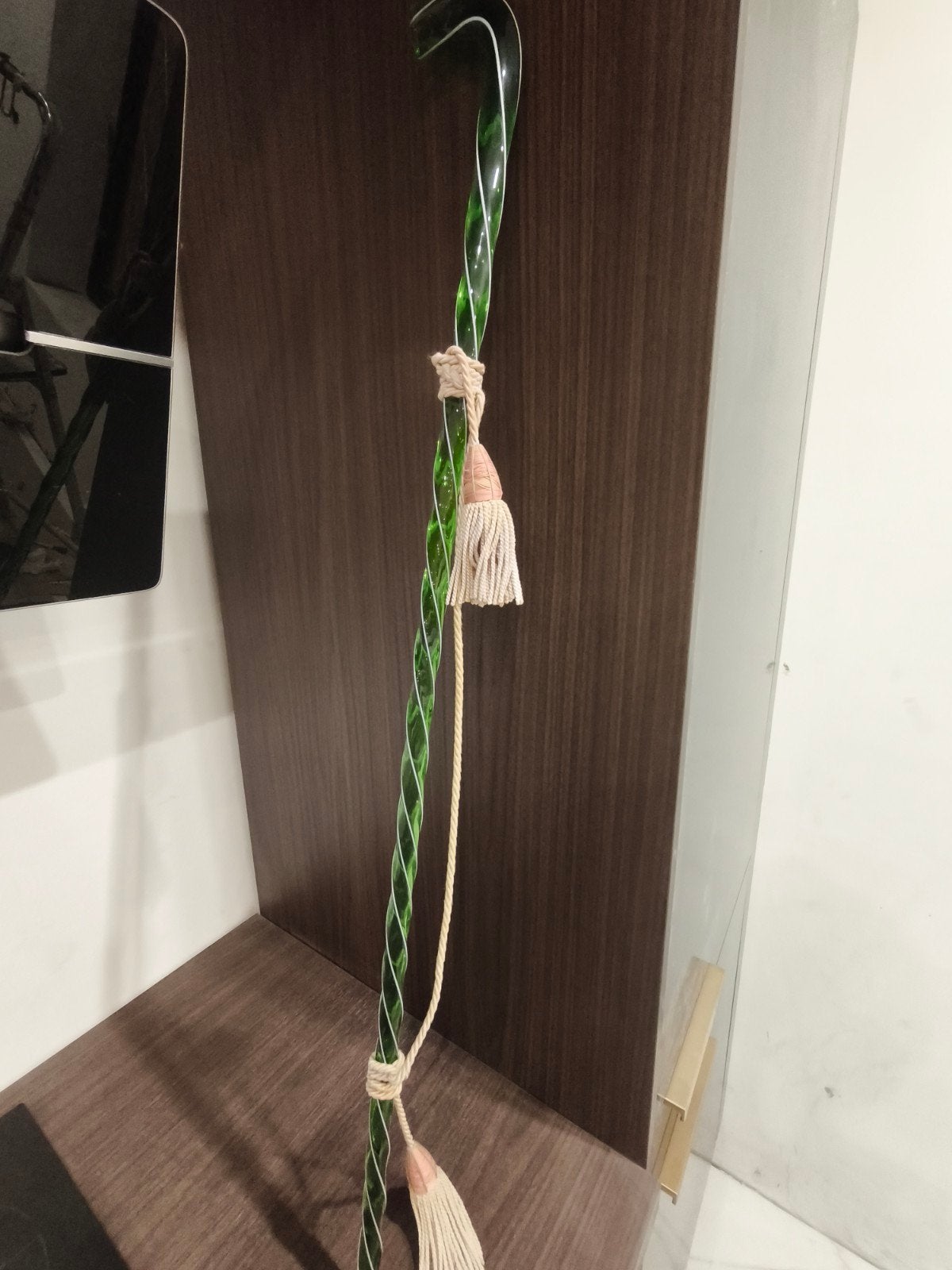 Rare anne ancienne en verre soufflé torsadé – cordo