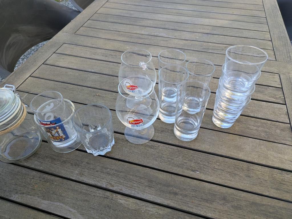 Diverse glazen waaronder 2x set van 4, Ophalen