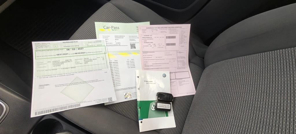 @ Vw Touran 1.2 Tsi 249Km 2014 Airco CT BLANCO LEZ 2030 @, Autos, Volkswagen, 1197 cm³, Achat, Entreprise, 149 g/km