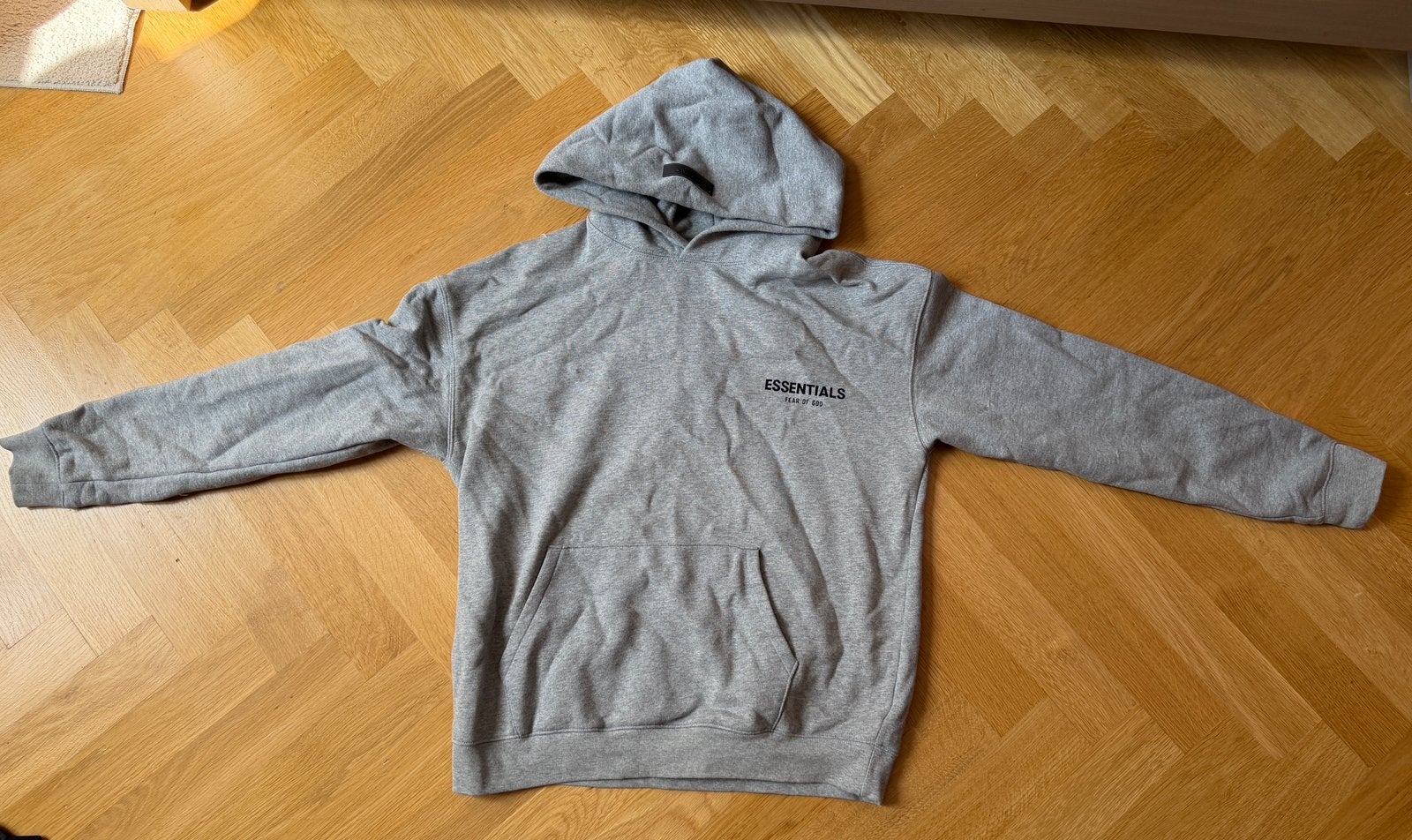 Essentials hoodie, Ophalen of Verzenden, Zo goed als nieuw
